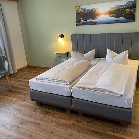 Hotel Garni Kern Halfing 外观 照片