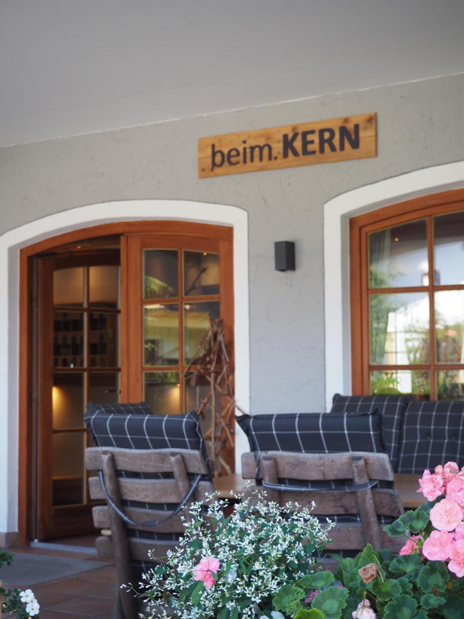 Hotel Garni Kern Halfing 外观 照片