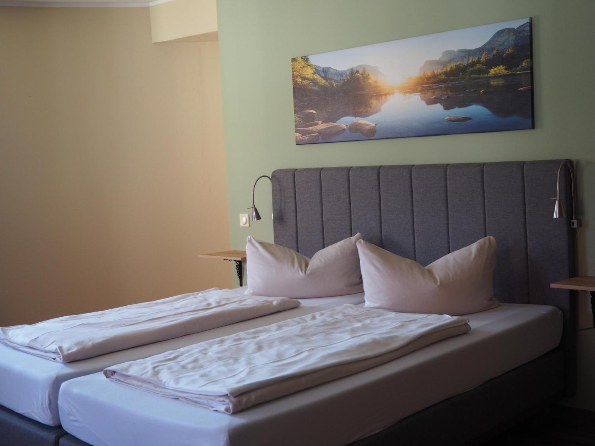Hotel Garni Kern Halfing 外观 照片