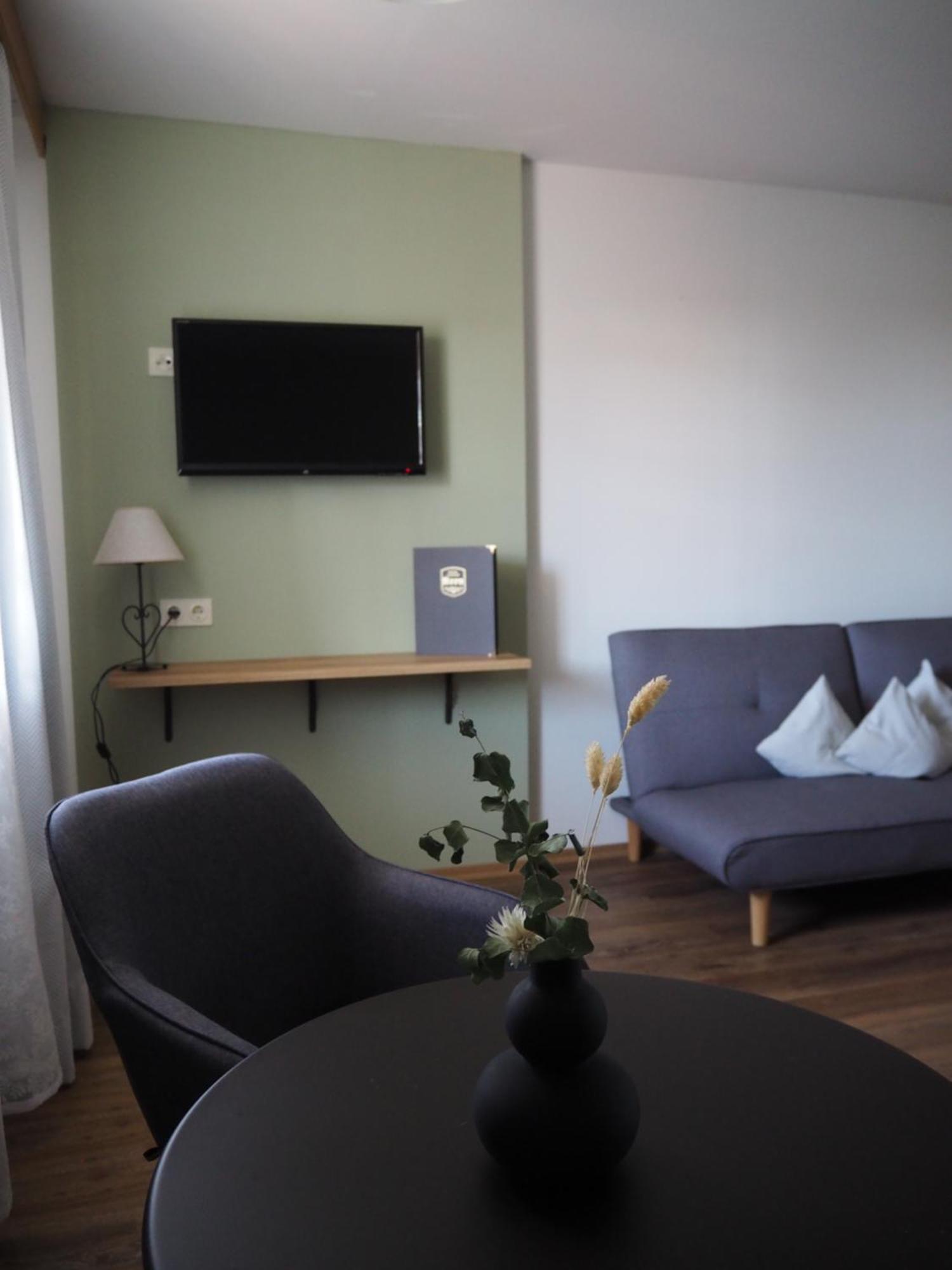 Hotel Garni Kern Halfing 外观 照片