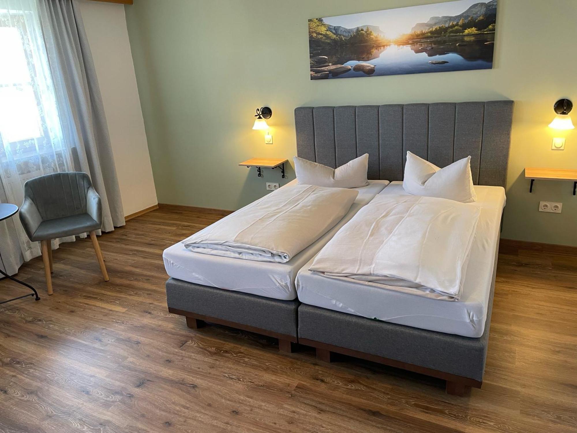 Hotel Garni Kern Halfing 外观 照片